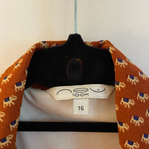 Elephant Blazer - Picture 3 of 4